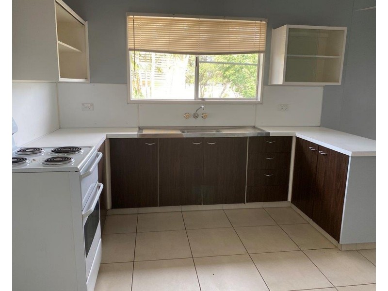 6 Macdonald Street, Dysart QLD 4745