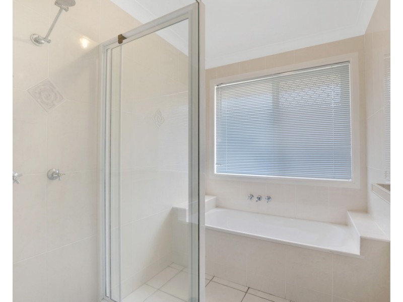2 Schnapper Court, Andergrove QLD 4740