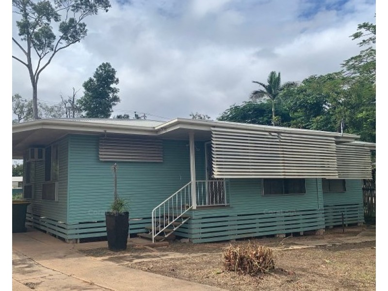 13 Cobb Court, Moranbah QLD 4744
