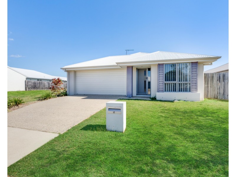 17 Esperance Avenue, Blacks Beach QLD 4740