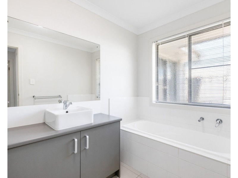17 Esperance Avenue, Blacks Beach QLD 4740