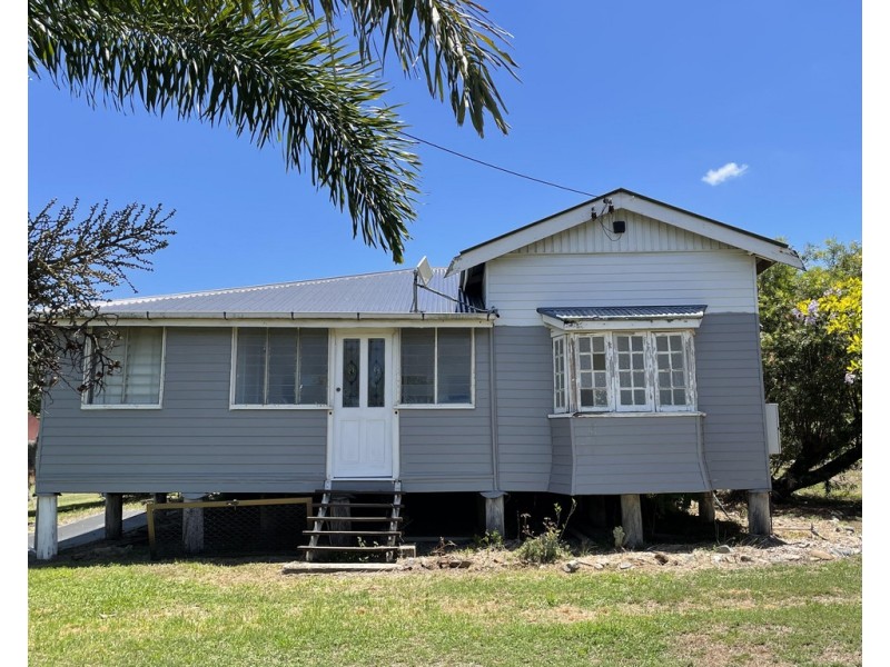 12 Prospect Street, Eton QLD 4741