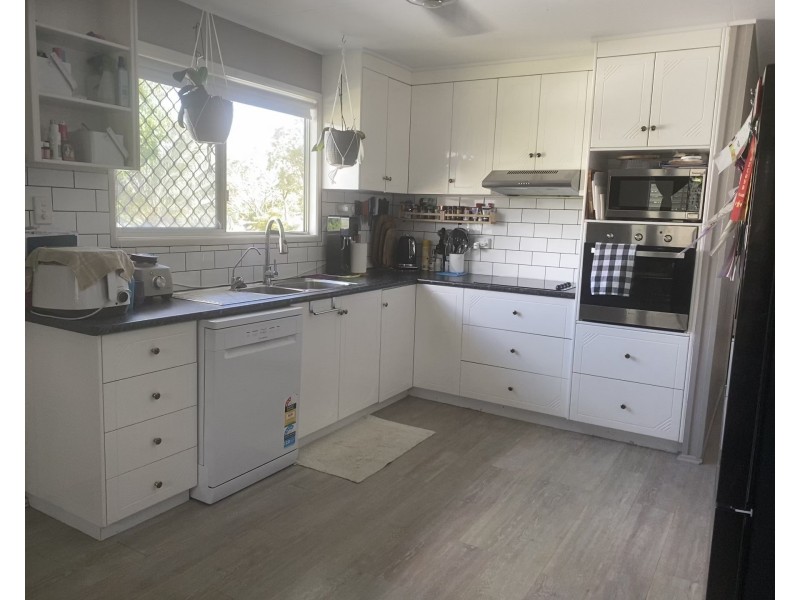 5 Patterson Street, Dysart QLD 4745