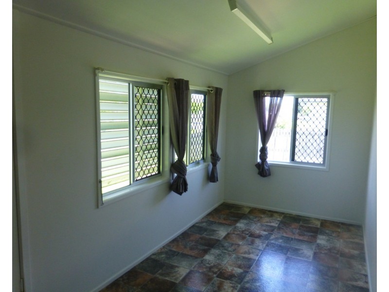17 Ness Street, West Mackay QLD 4740
