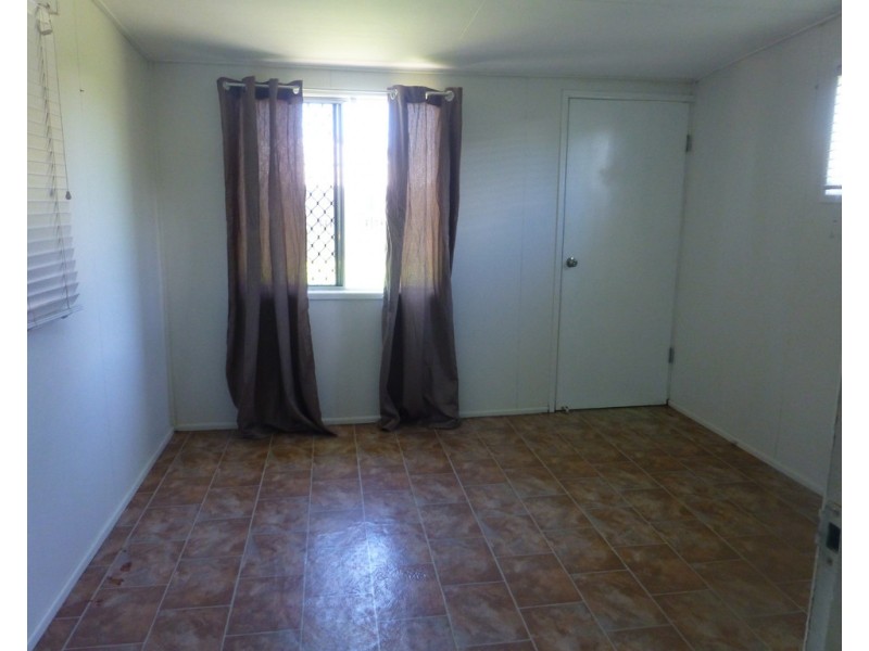 17 Ness Street, West Mackay QLD 4740