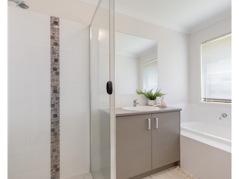 20 Monterrico Circuit, Beaconsfield QLD 4740