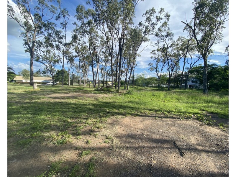 49 Queen Elizabeth Drive, Dysart QLD 4745