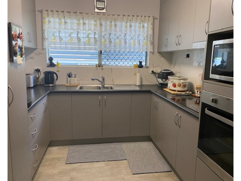 1 Spring Crescent, Dysart QLD 4745