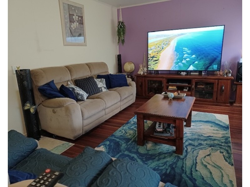 1 Spring Crescent, Dysart QLD 4745