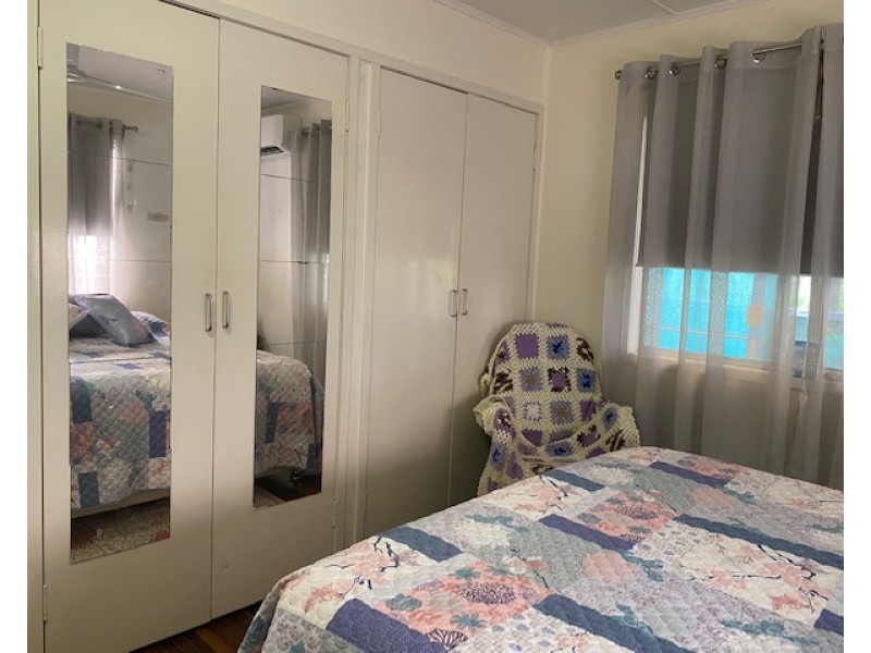 1 Spring Crescent, Dysart QLD 4745