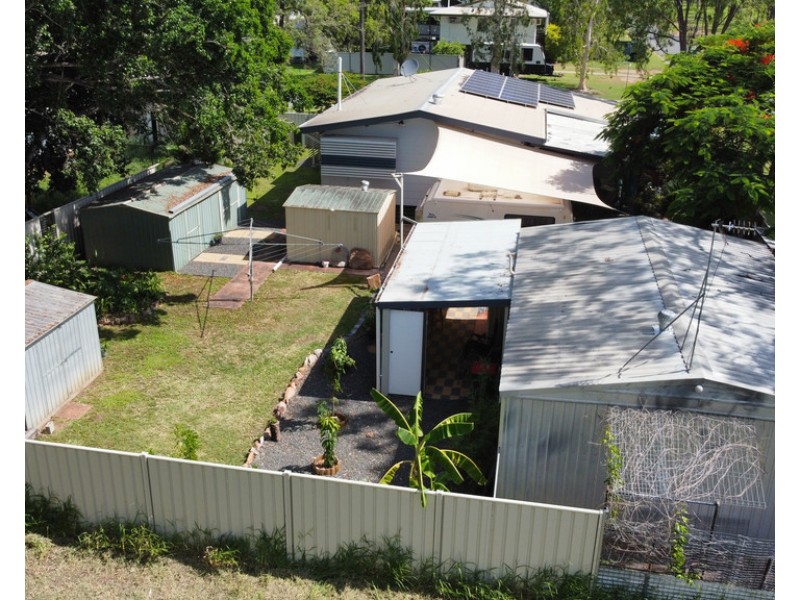 1 Spring Crescent, Dysart QLD 4745