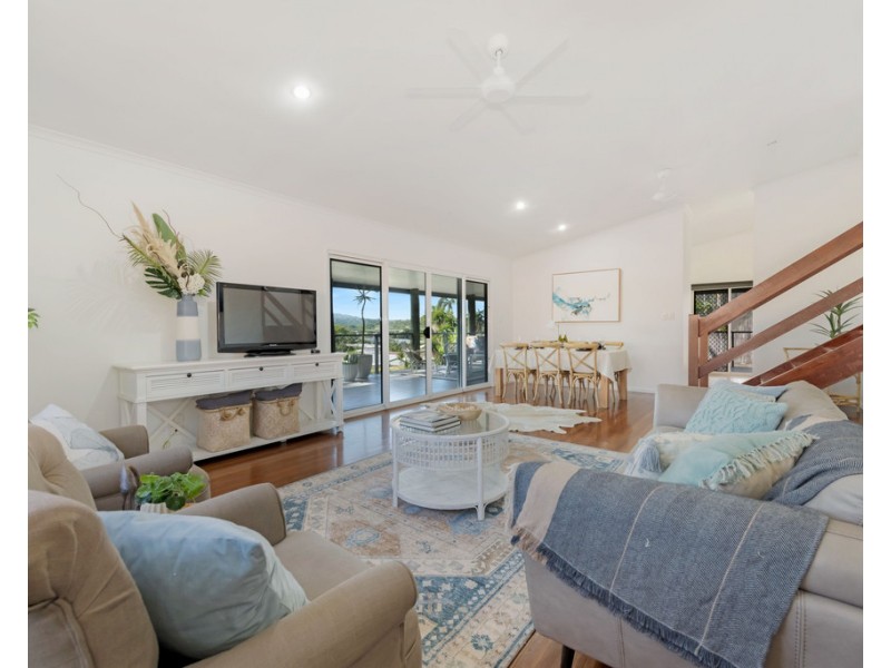 25 Grevillea Drive, Glenella QLD 4740