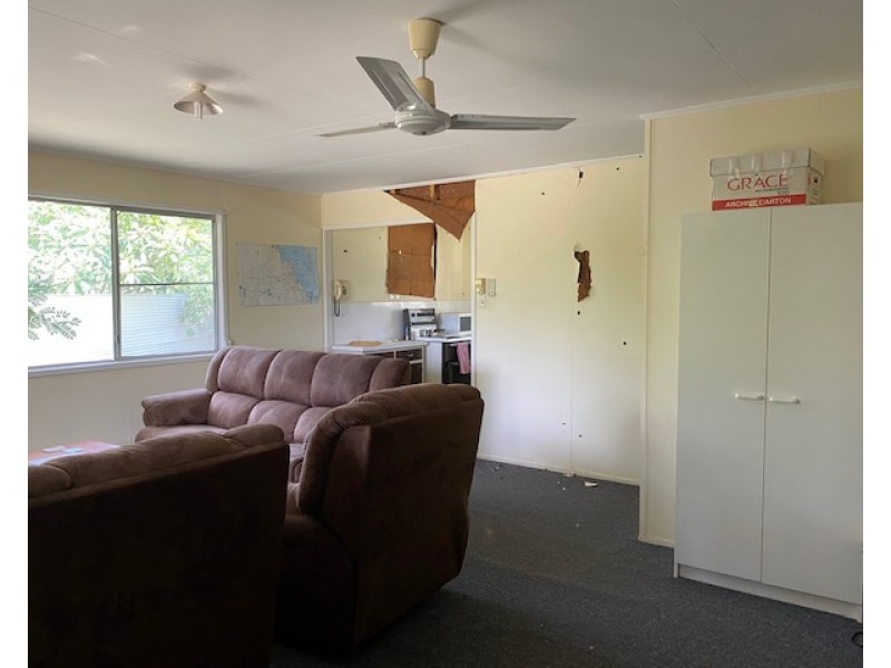 16 Singleton Street, Dysart QLD 4745