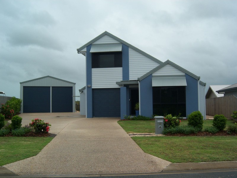 6  Lance Street, Bucasia QLD 4750
