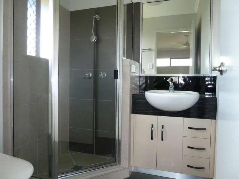 9 Lucy Court, Mirani QLD 4754