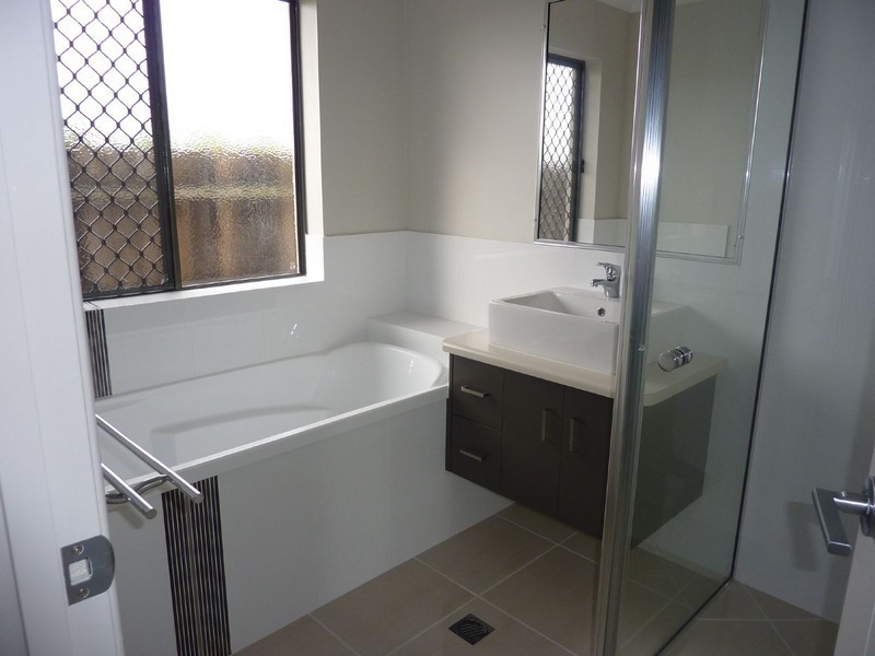 7 Leura Court, Glenella QLD 4740