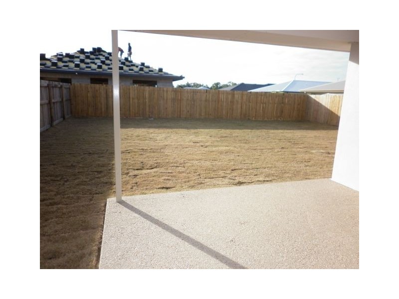 18 Schooner Avenue, Bucasia QLD 4750