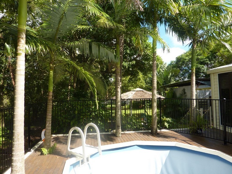 36 Hill End Road, Glenella QLD 4740