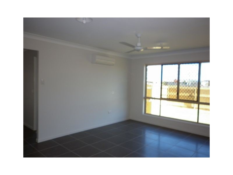 16 Lucy Court, Mirani QLD 4754