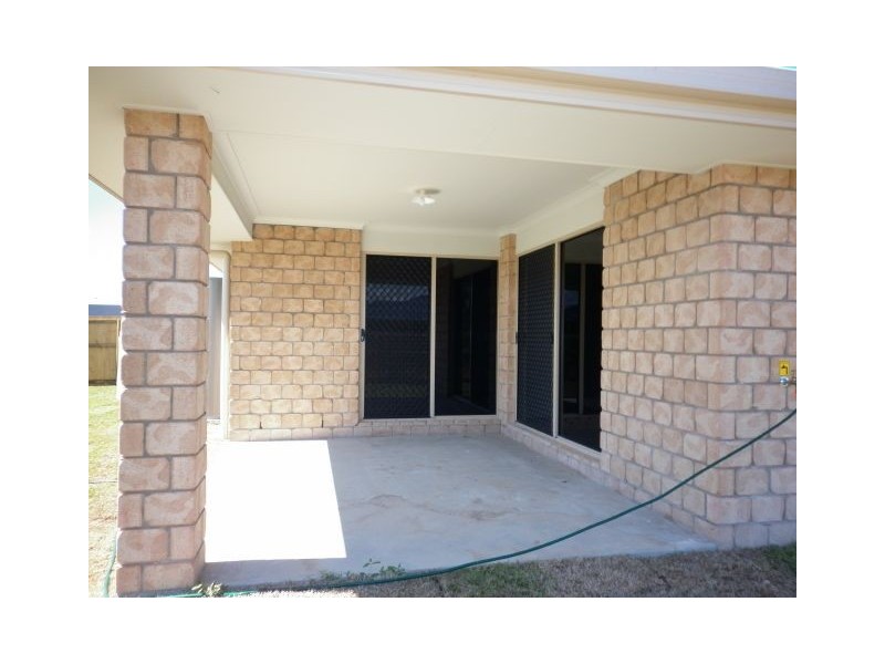 16 Lucy Court, Mirani QLD 4754
