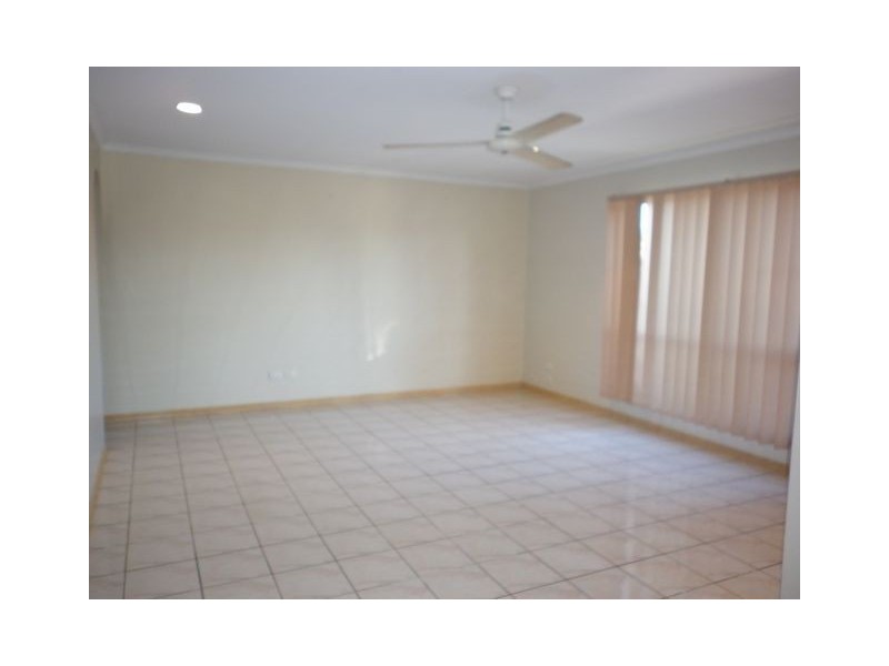 1/264 Bridge Road, West Mackay QLD 4740