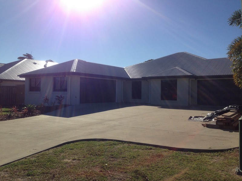 1/6 Coolum Court, Blacks Beach QLD 4740