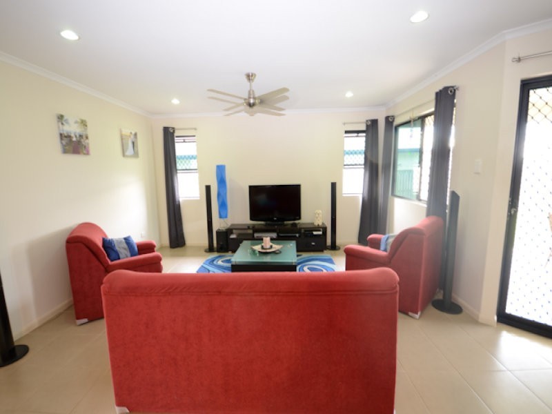 7 Vidar Crescent, Ooralea QLD 4740