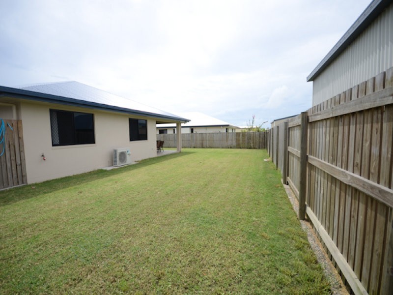 7 Vidar Crescent, Ooralea QLD 4740