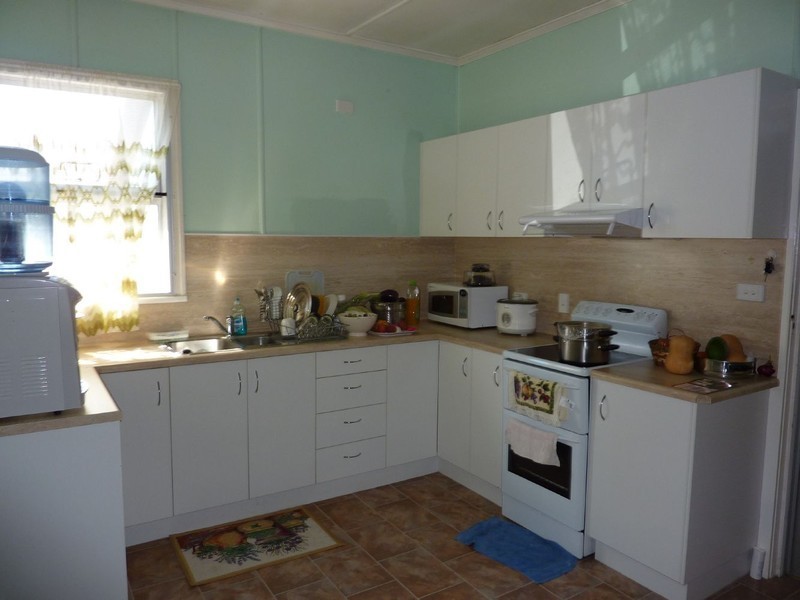 13 Douglas Street, West Mackay QLD 4740