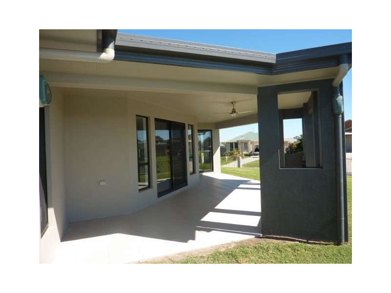28 Jasmine Drive, Blacks Beach QLD 4740