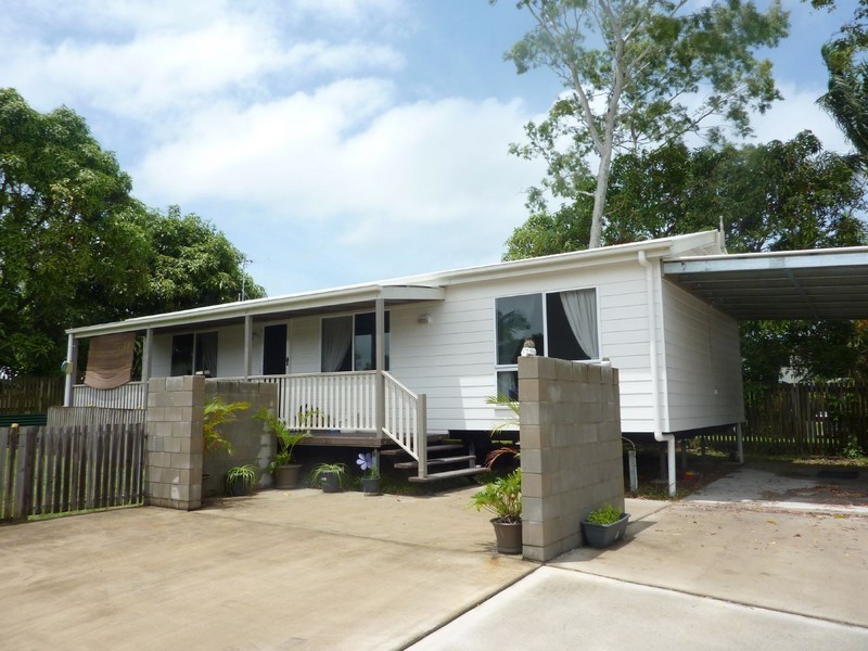 8A Poincettia Court, Andergrove QLD 4740