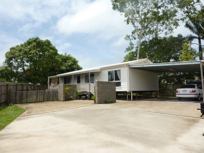 8A Poincettia Court, Andergrove QLD 4740