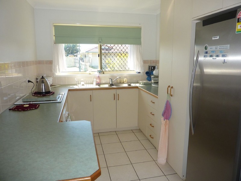 3  Alison Street, Slade Point QLD 4740