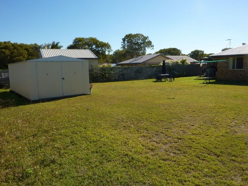 3  Alison Street, Slade Point QLD 4740