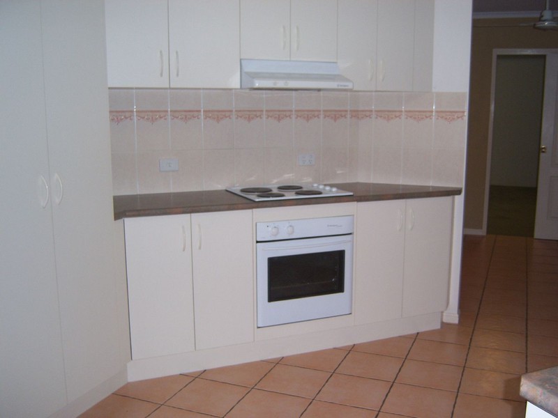 10 Diane Street, Mount Pleasant QLD 4740