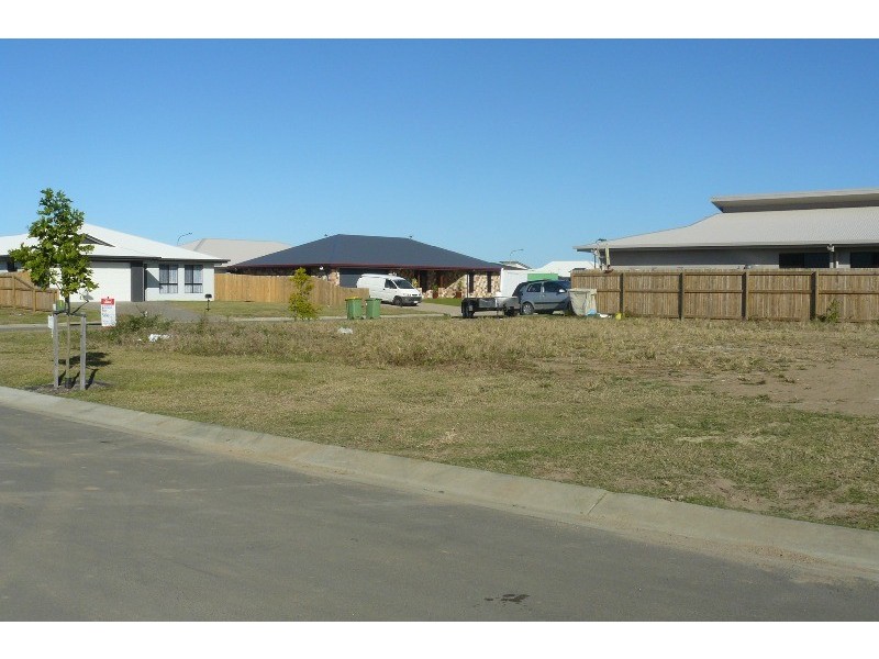 Lot 320, No. 5 Ashton Place, Ooralea QLD 4740