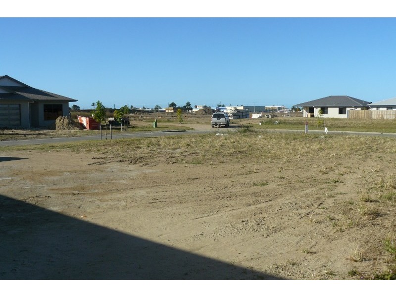 Lot 320, No. 5 Ashton Place, Ooralea QLD 4740