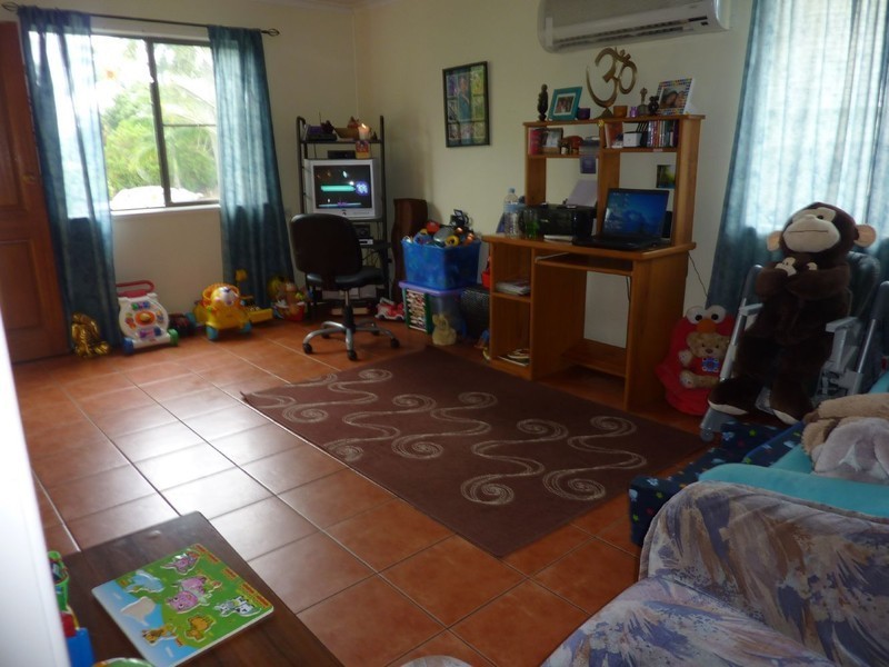 8 Poincettia Court, Andergrove QLD 4740