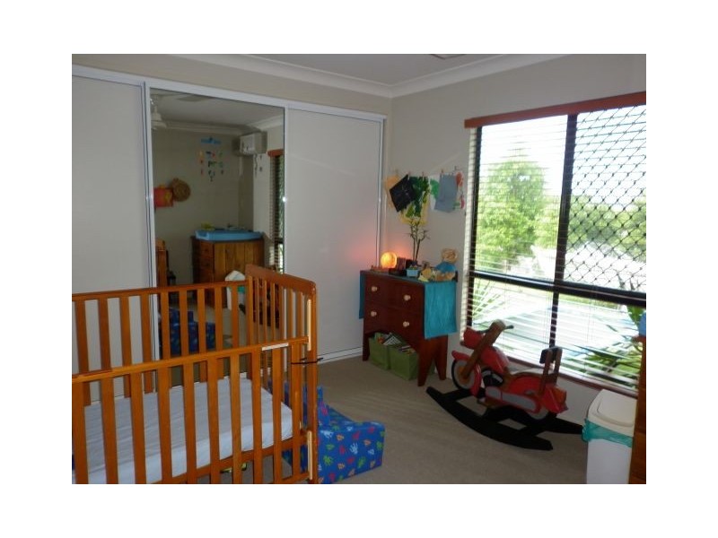 1  Douglas Crescent, Rural View QLD 4740