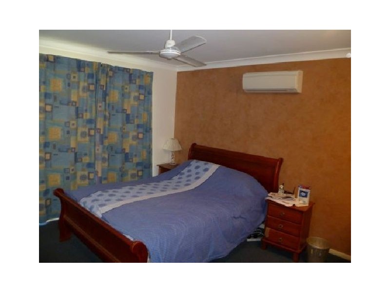 16 Wing Crescent, Glenella QLD 4740