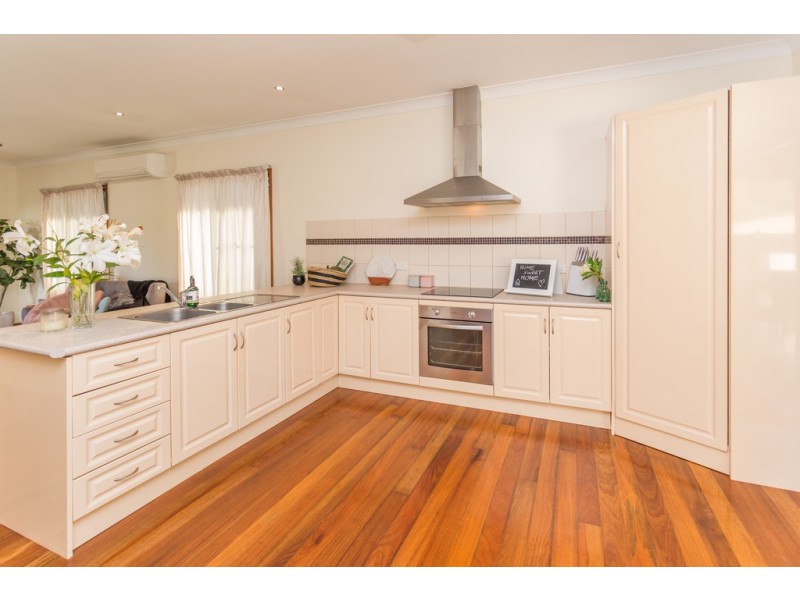 11 Hucker Street, South Mackay QLD 4740