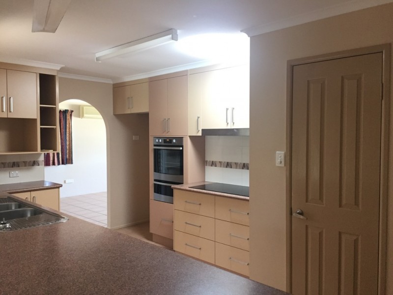 14 Kiwi Court, Ooralea QLD 4740