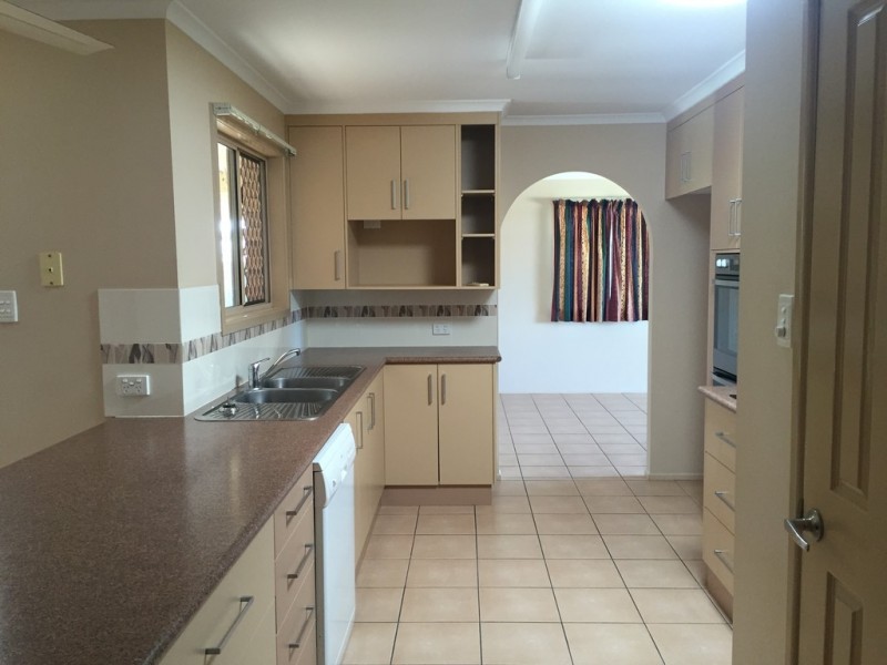 14 Kiwi Court, Ooralea QLD 4740