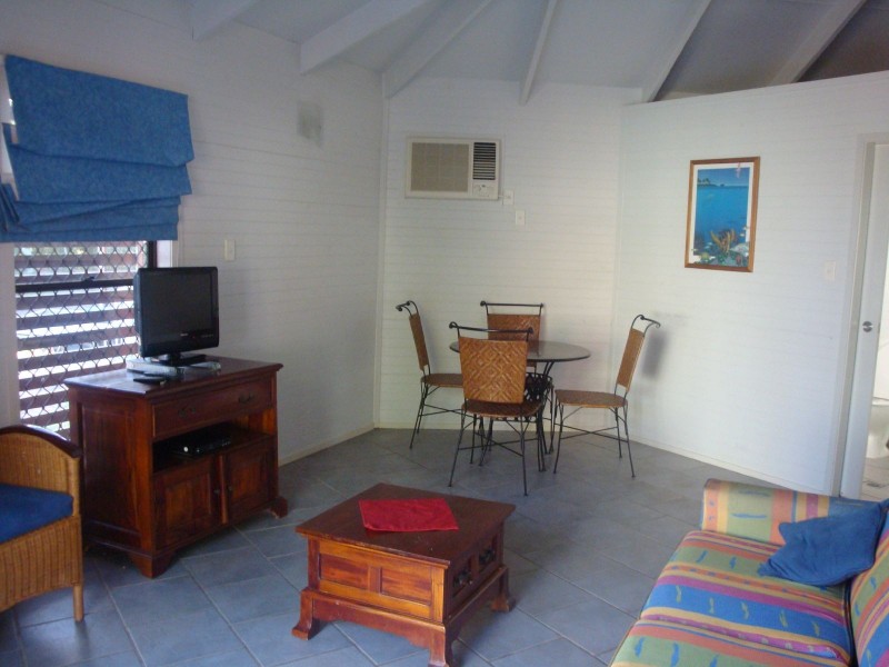 Bungalow 8 Kohuna Sands Resort, Bucasia QLD 4750