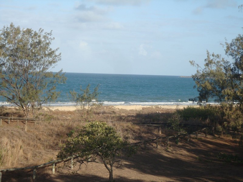 Bungalow 8 Kohuna Sands Resort, Bucasia QLD 4750