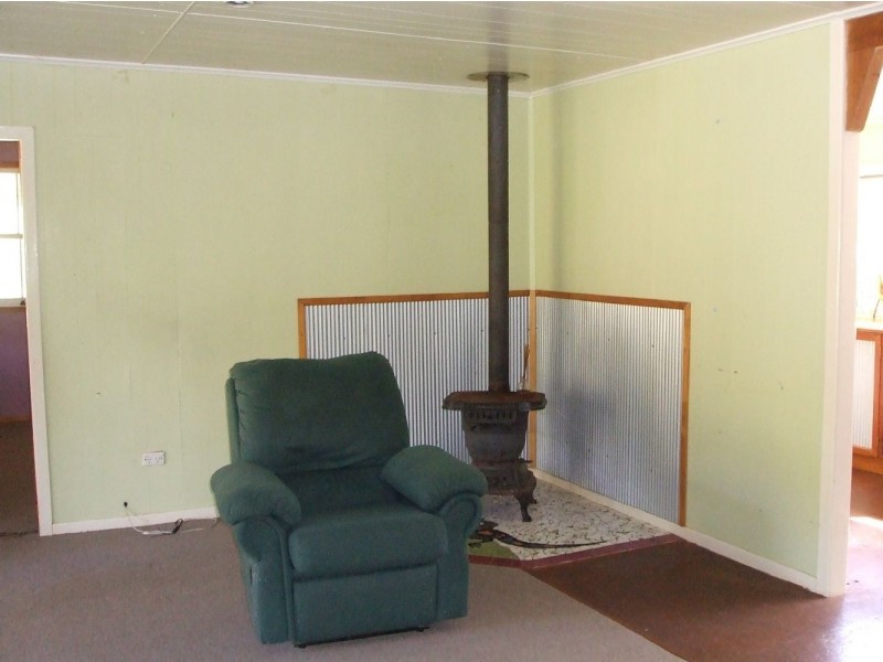 6296 Mackay Eungella Road, Netherdale QLD 4756