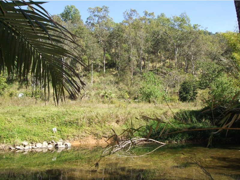 14 Thurgoods Road, Finch Hatton QLD 4756