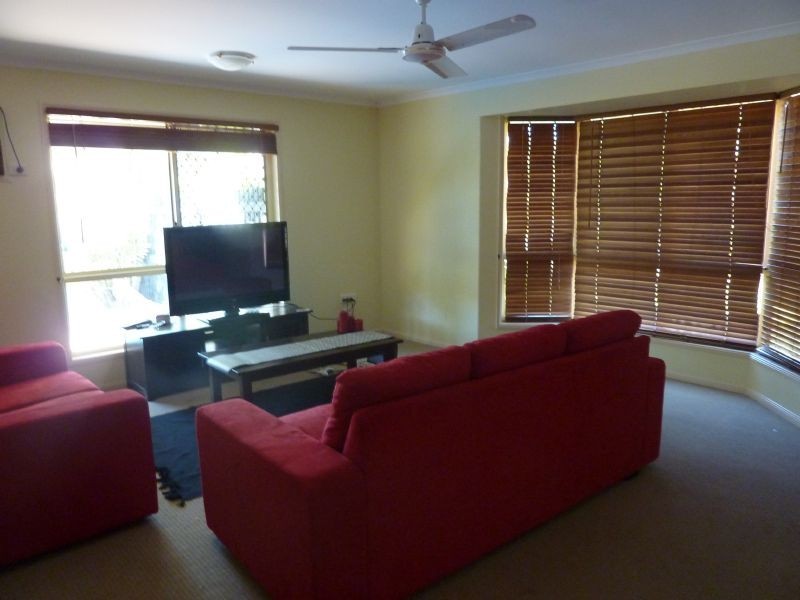 1 Carne Court, Eimeo QLD 4740
