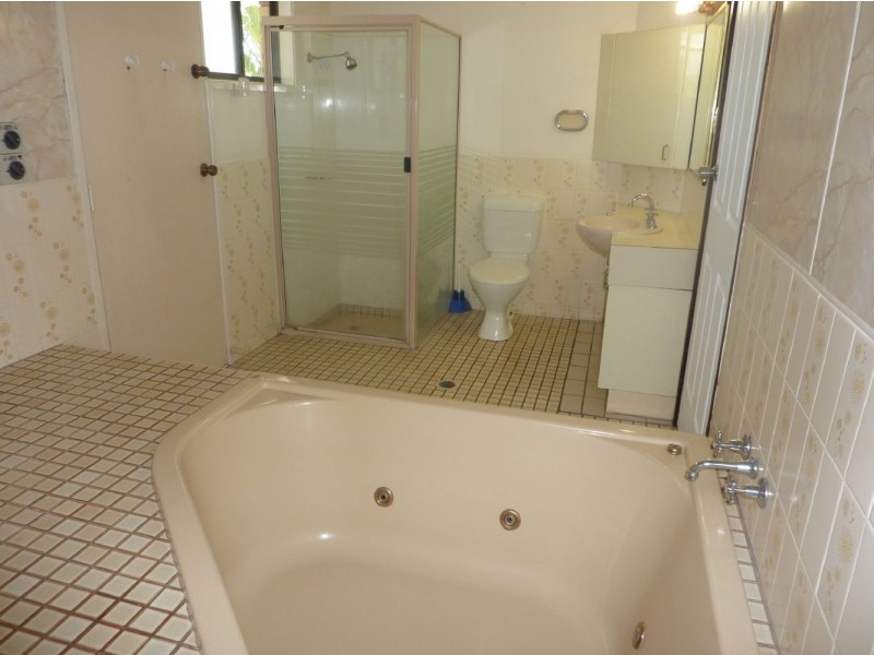 13 Loudon Street, Mount Pleasant QLD 4740