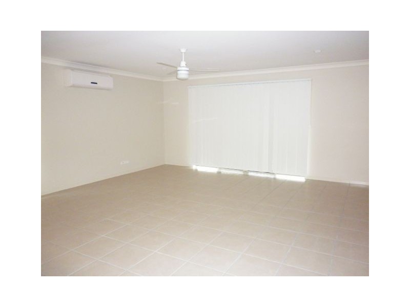 8 Schooner Avenue, Bucasia QLD 4750